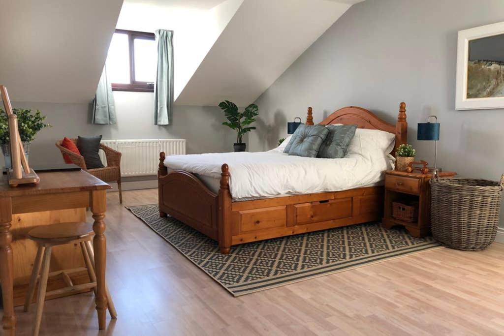 Whitehead Holiday Cottage Экстерьер фото